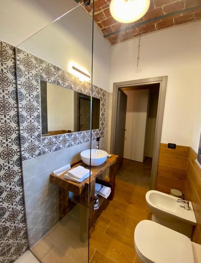 Cascina Mora Bassa Alloggio per agriturismo *